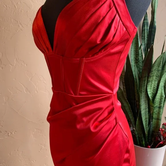 Red Satin Evening Gown NWT Size Large - Picture 10 of 14